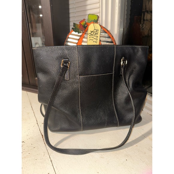 Dooney & Bourke Black Pebbled Grain Lexington Purse